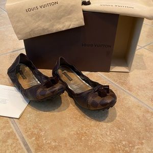 Louis Vuitton lovely flats